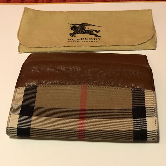 Burberry Wallet - Picture 3 of 7